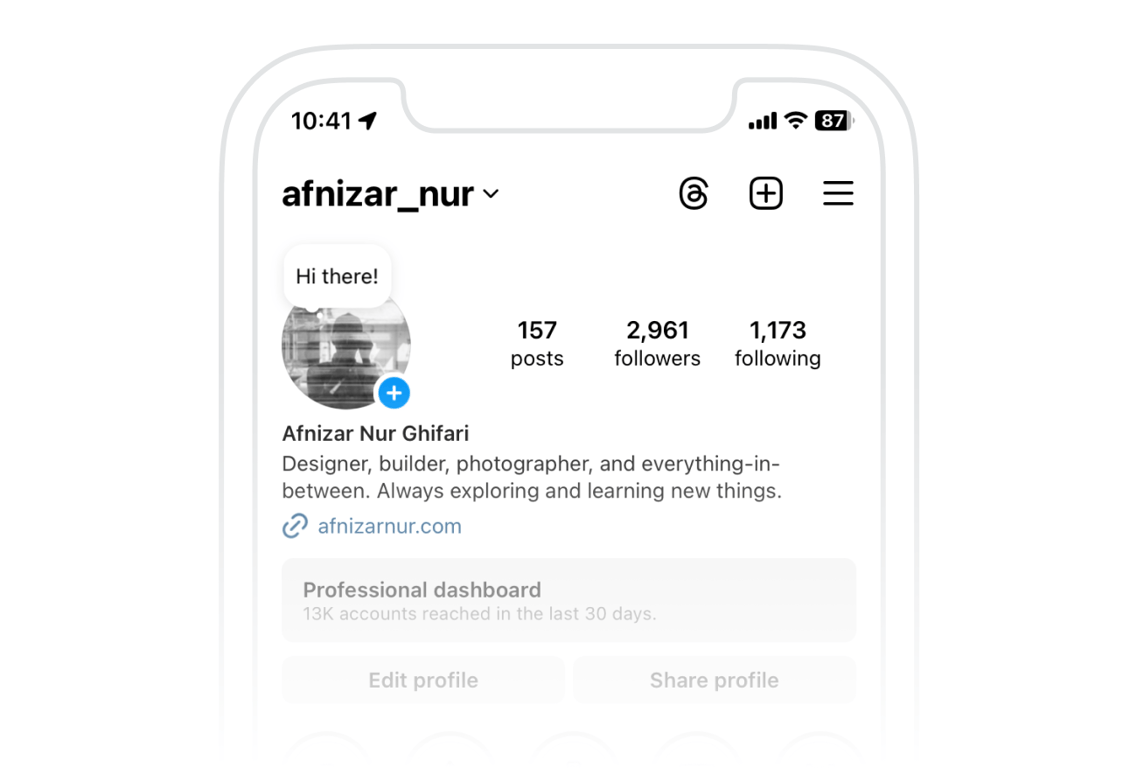 Mobile view of an Instagram profile for afnizar_nur showing 157 posts, about 2,961 followers, and 1,173 following, with a bio describing Afnizar Nur Ghifari as a designer, builder, and photographer.